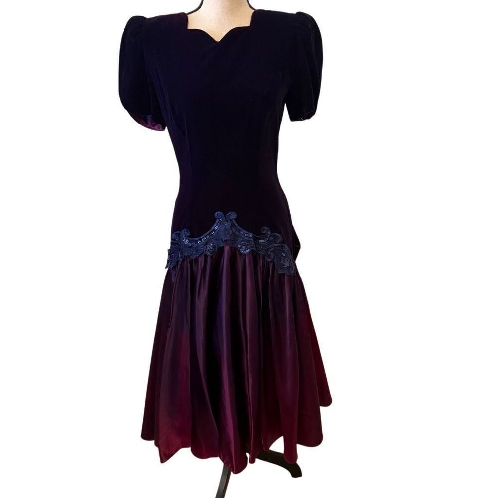 Vtg Niki Originals Purple Velvet and Satin Romantic Dropped Waist Dress Sz 6 - Picture 2 of 16